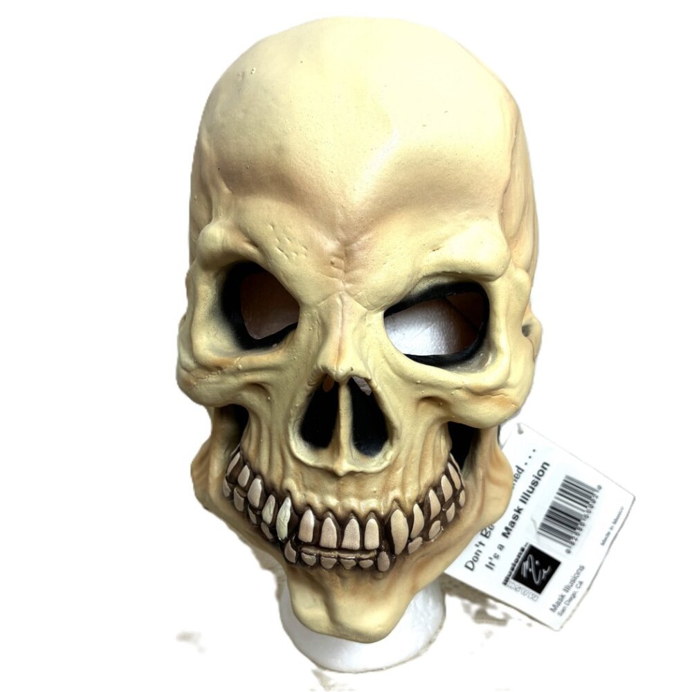 Mask Illusions Vintage  Collectible 90’s Realistic Skull Latex Mask